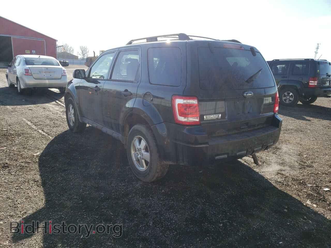 2011 FORD ESCAPE - VIN: 1FMCU0D77BKB93484 - Фото 3