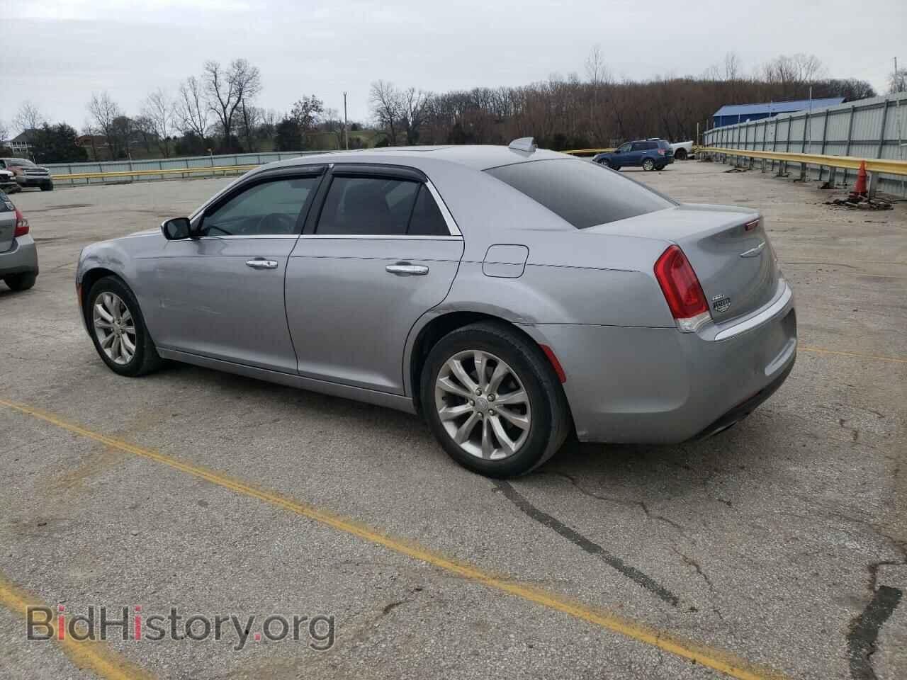 2016 CHRYSLER 300 - VIN: 2C3CCAKG1GH111414 - Фото 2