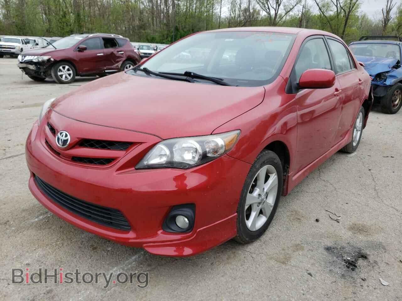 2011 TOYOTA COROLLA - VIN: 2T1BU4EE4BC552330 - Фото 2