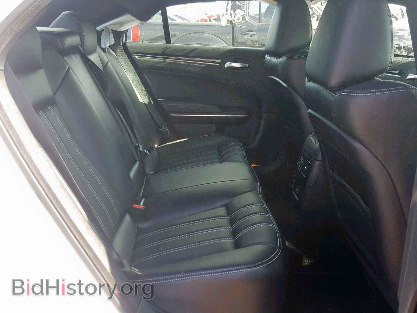 2019 CHRYSLER 300 - VIN: 2C3CCAGG9KH586326 - Photo 6