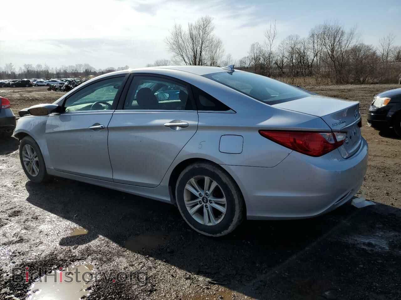 2013 HYUNDAI SONATA - VIN: 5NPEB4AC3DH581910 - Фото 2