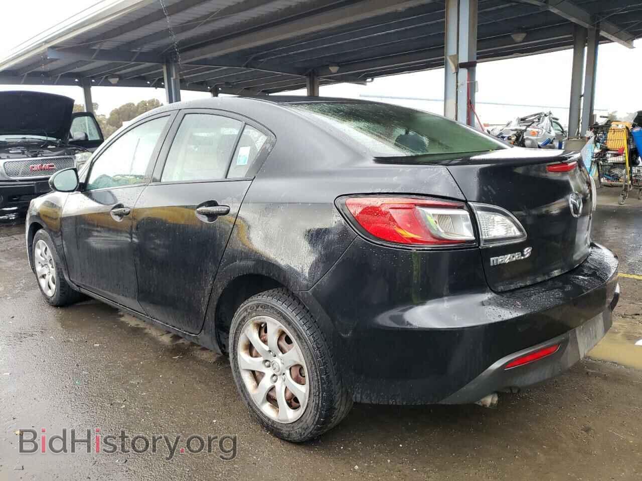 2011 MAZDA 3 - VIN: JM1BL1UG5B1491384 - Фото 2