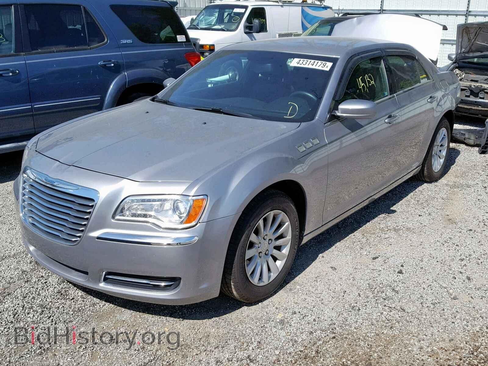 2013 CHRYSLER 300 - VIN: 2C3CCAAG7DH630769 - Photo 2