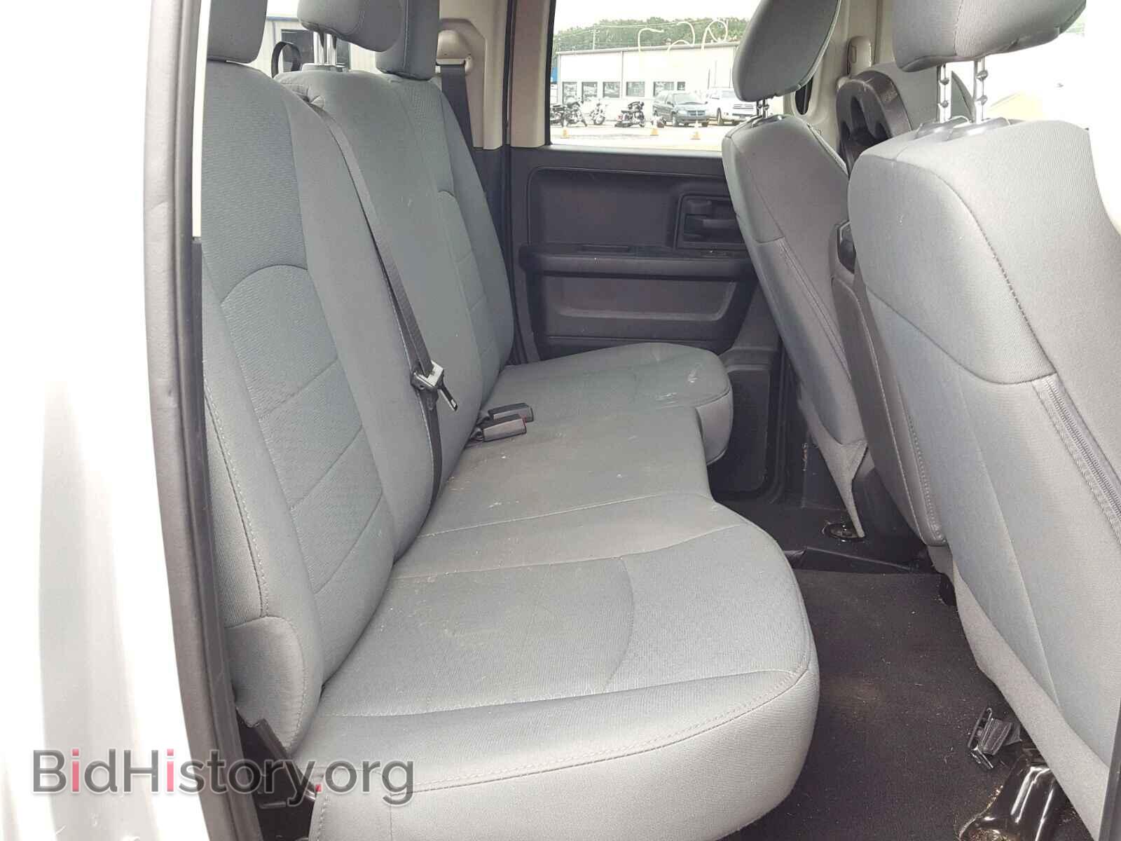 2018 RAM 1500 ST - VIN: 1C6RR6FG5JS148596 - Фото 6