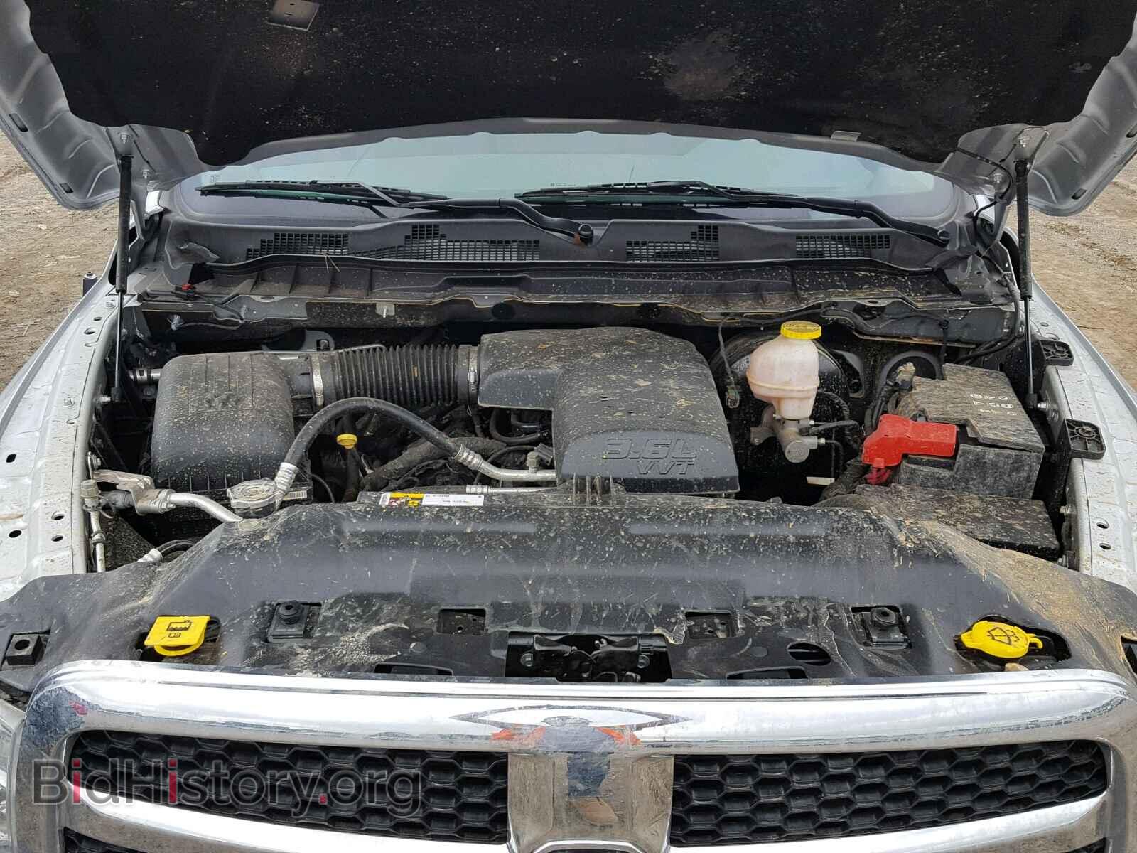 2018 RAM 1500 ST - VIN: 1C6RR6FG5JS148596 - Фото 7