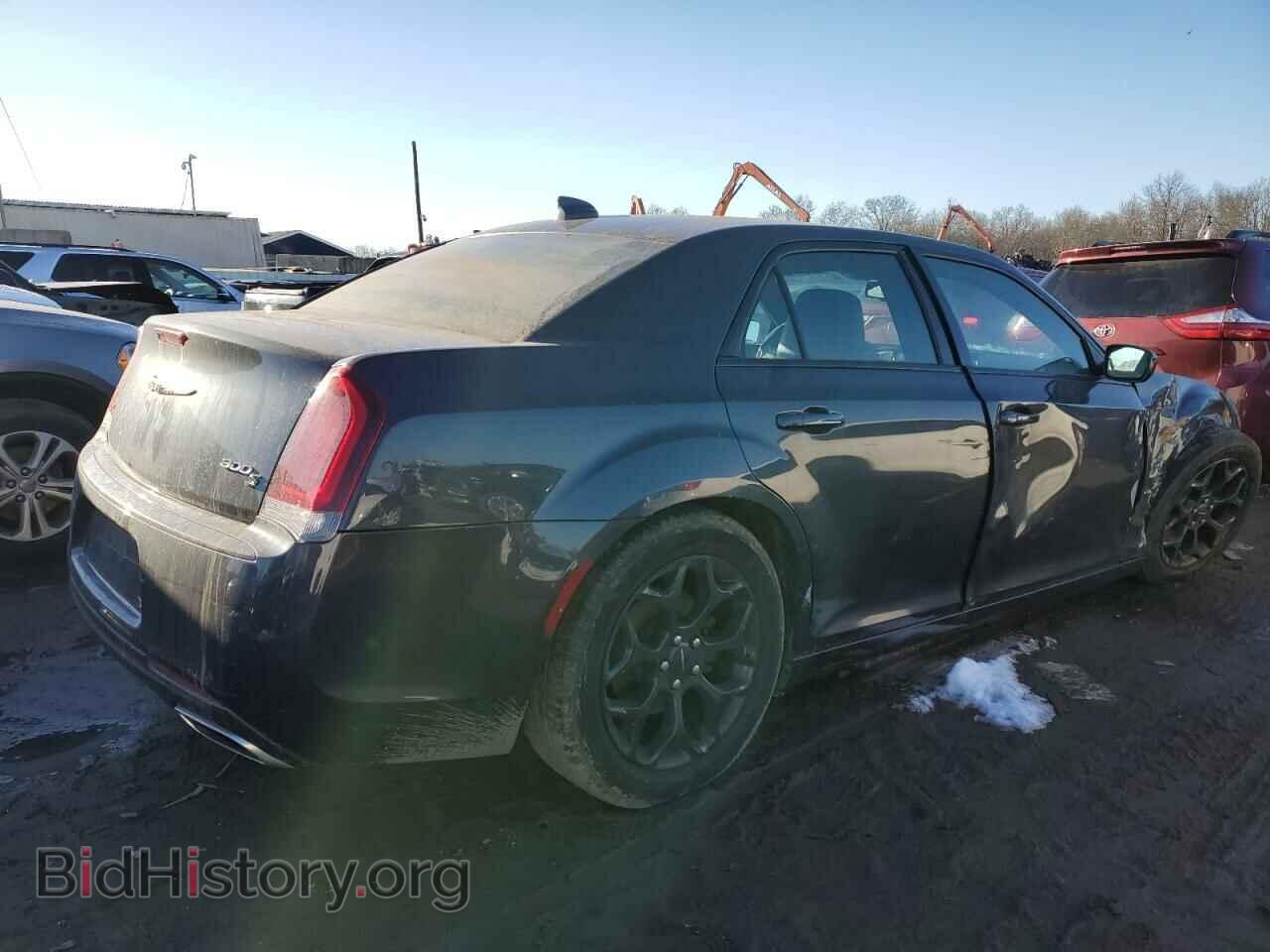 2019 CHRYSLER 300 - VIN: 2C3CCAGG8KH690807 - Photo 3