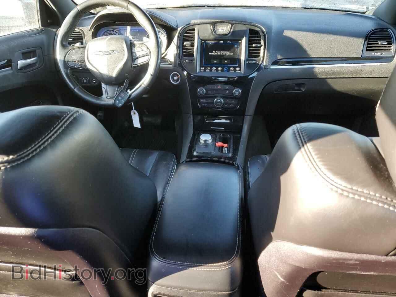 2019 CHRYSLER 300 - VIN: 2C3CCAGG8KH690807 - Photo 8