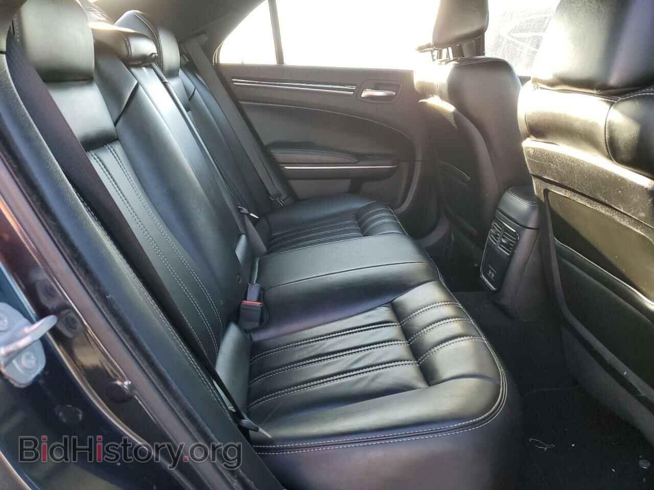 2019 CHRYSLER 300 - VIN: 2C3CCAGG8KH690807 - Photo 10