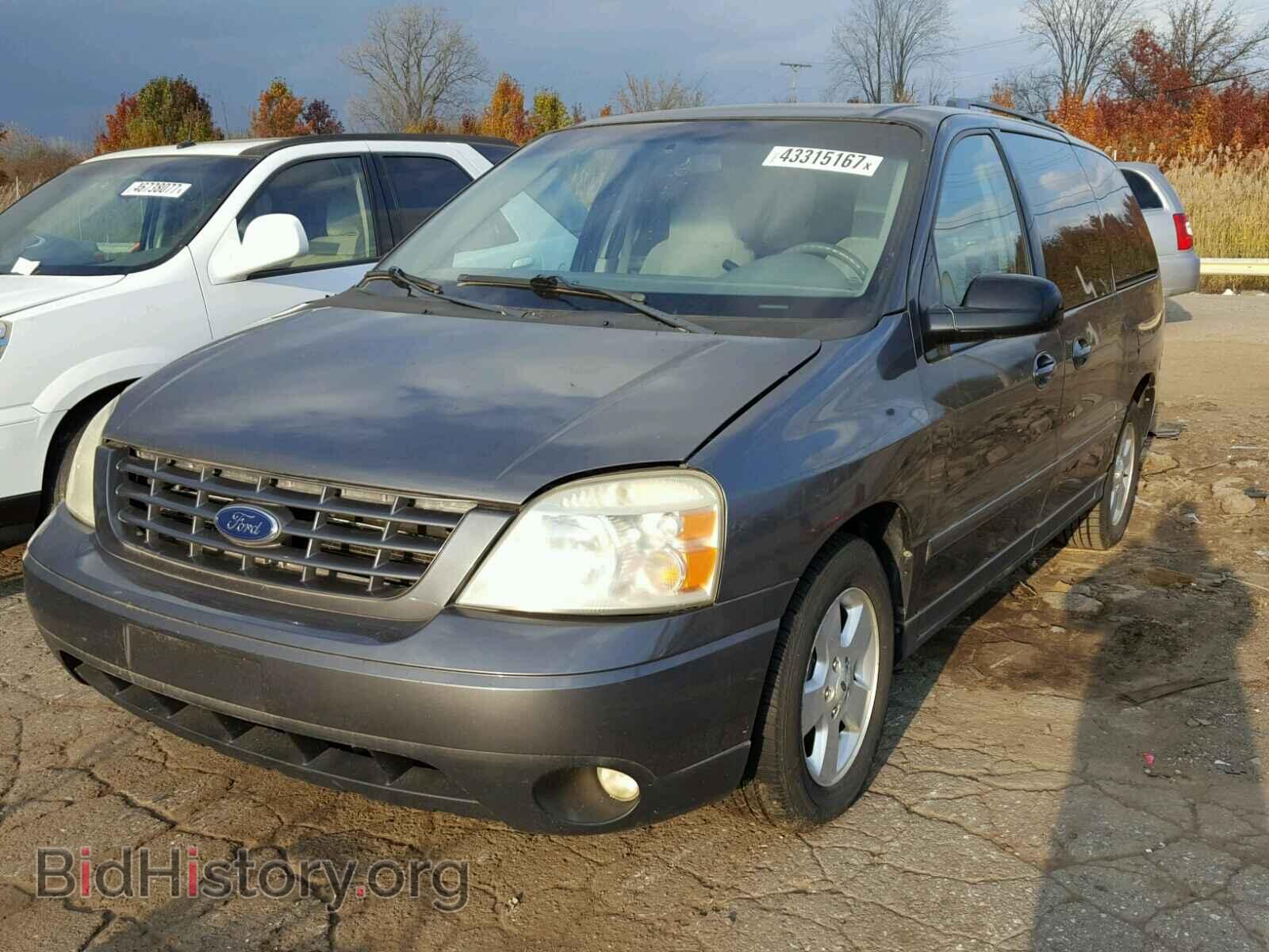 2005 FORD FREESTAR - VIN: 2FMZA57605BA11979 - Фото 2