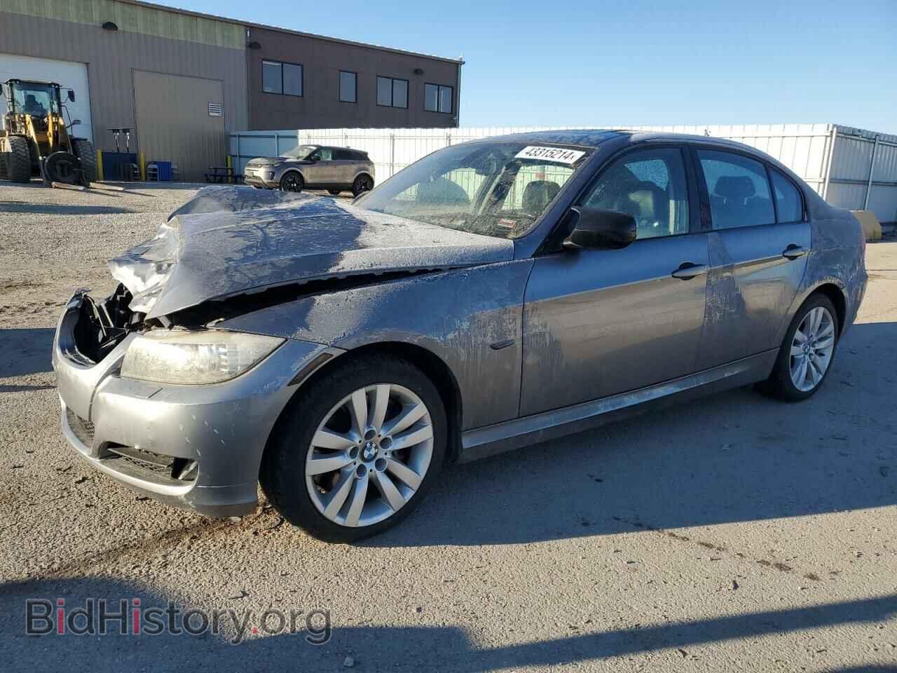 Photo WBAPL33529A515228 - BMW 3 SERIES 2009