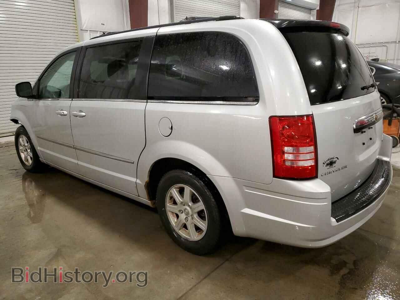 2010 CHRYSLER MINIVAN - VIN: 2A4RR5D13AR337972 - Фото 2