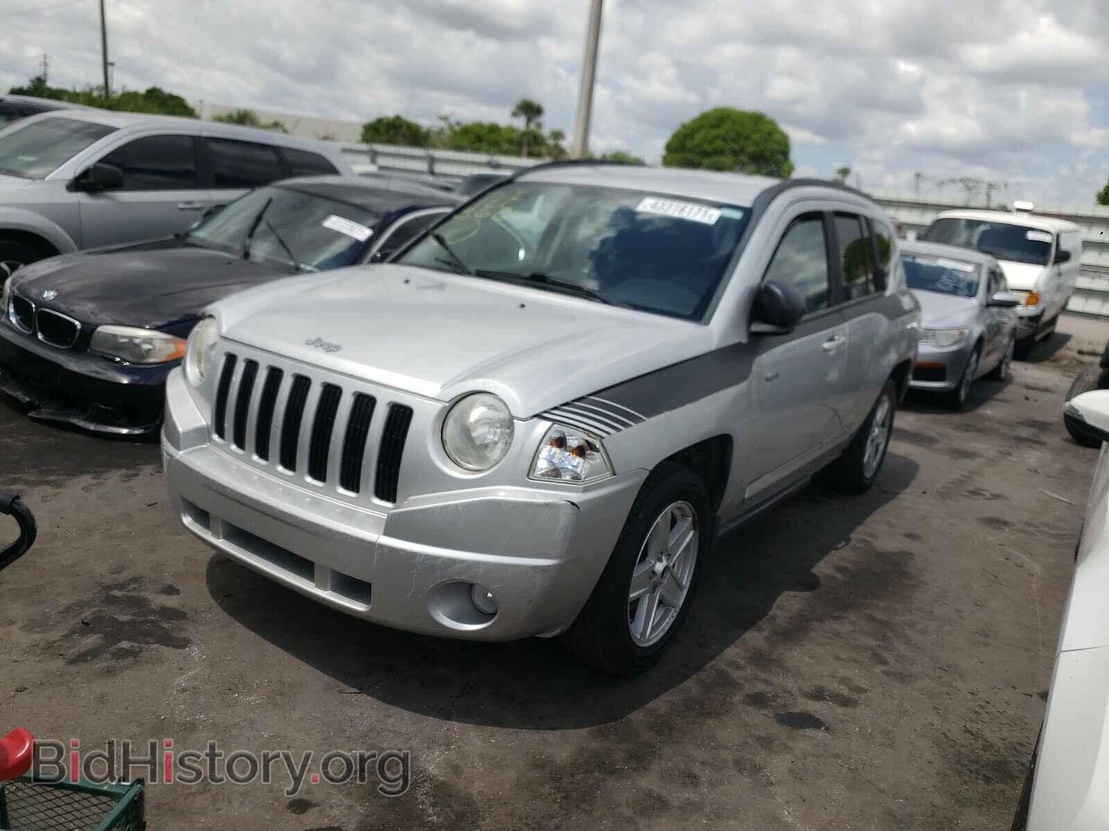2010 JEEP COMPASS - VIN: 1J4NT1FA5AD621435 - Фото 2