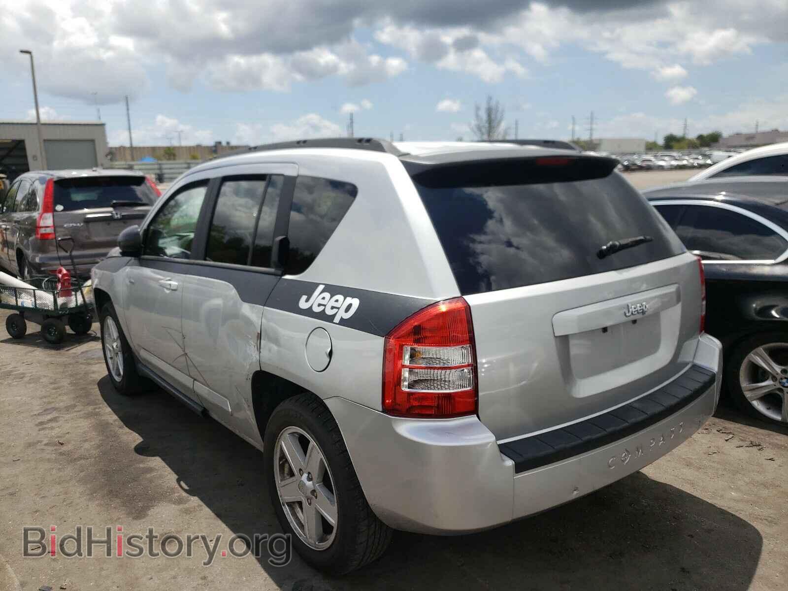 2010 JEEP COMPASS - VIN: 1J4NT1FA5AD621435 - Фото 3