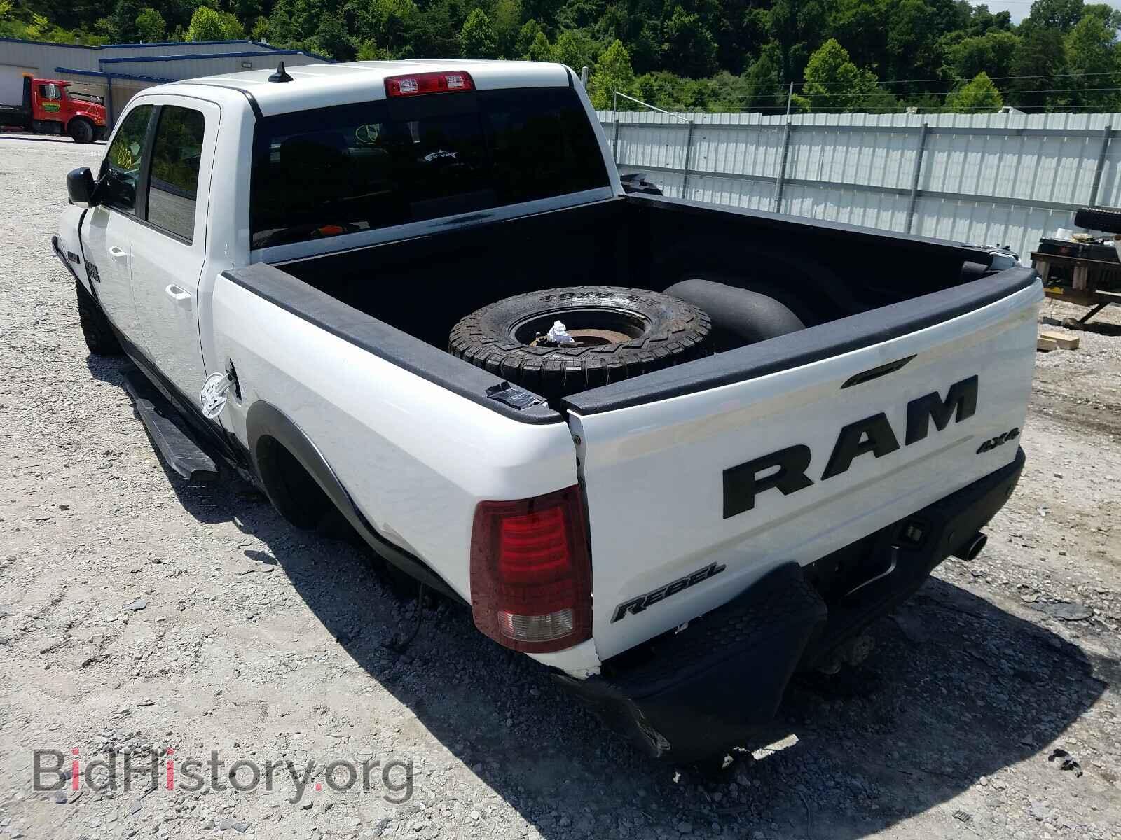2015 RAM 1500 - VIN: 1C6RR7YT4FS749604 - Фото 3