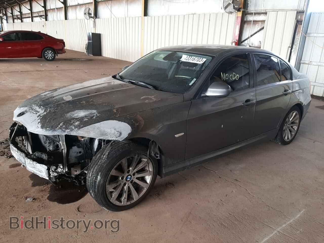 Photo WBAPH5G59BNM73579 - BMW 3 SERIES 2011