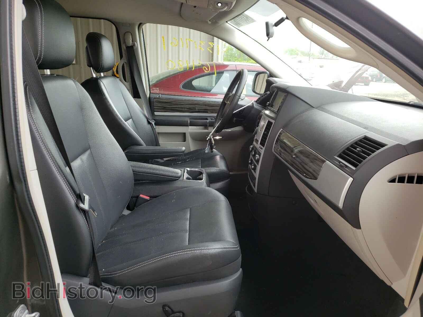 2010 CHRYSLER MINIVAN - VIN: 2A4RR5D19AR299728 - Фото 5
