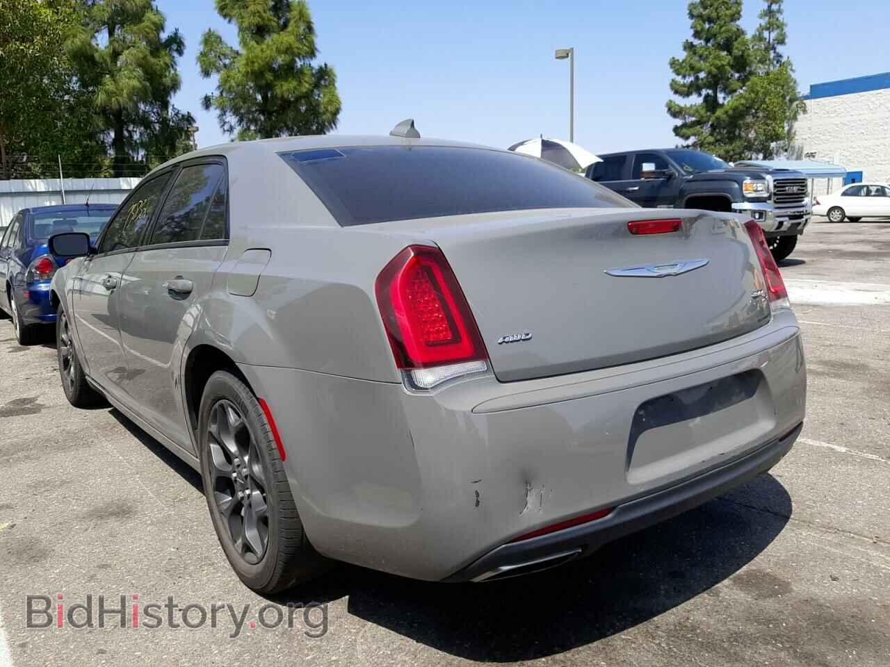 2019 CHRYSLER 300 - VIN: 2C3CCAGG5KH517410 - Фото 3
