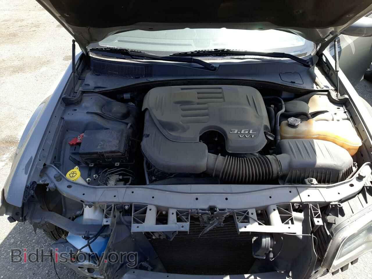 2019 CHRYSLER 300 - VIN: 2C3CCAGG5KH517410 - Фото 7