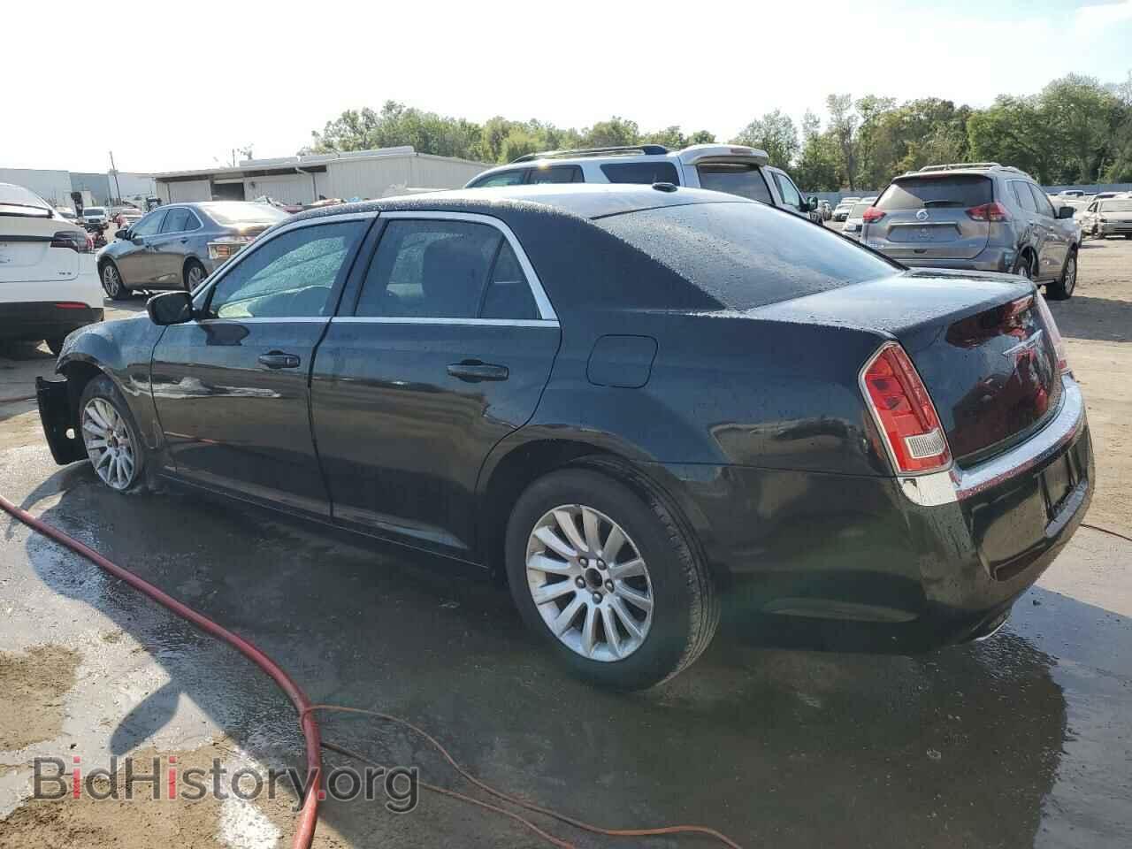 2014 CHRYSLER 300 - VIN: 2C3CCAAG7EH157232 - Фото 2