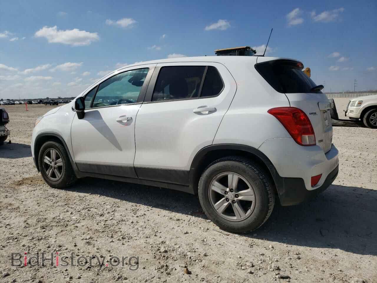 2019 CHEVROLET TRAX - VIN: 3GNCJKSB4KL399741 - Фото 2