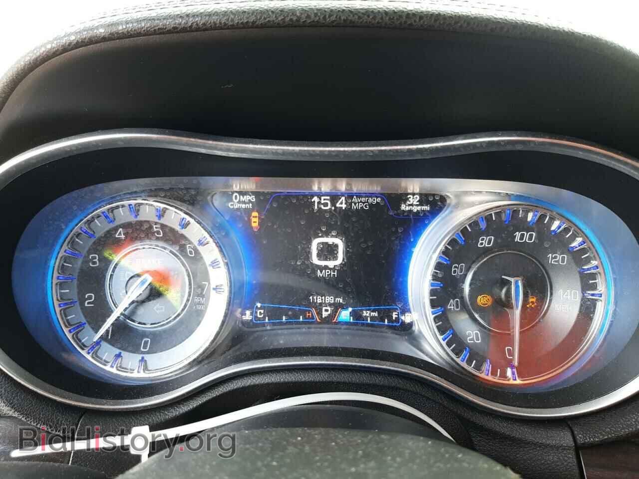 2015 CHRYSLER 300 - VIN: 2C3CCAAG1FH749484 - Фото 9