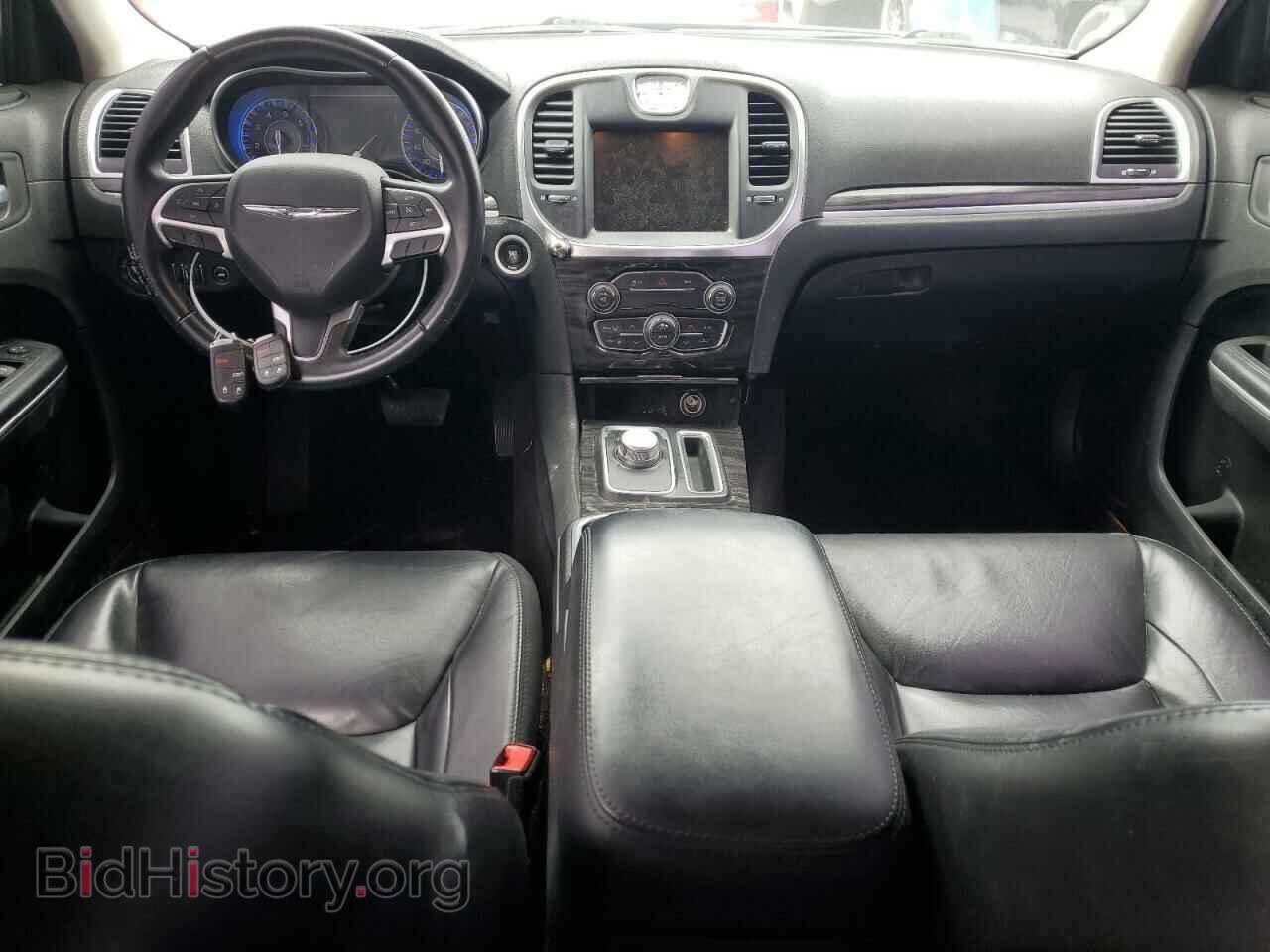 2016 CHRYSLER 300 - VIN: 2C3CCAAG1GH230260 - Фото 8
