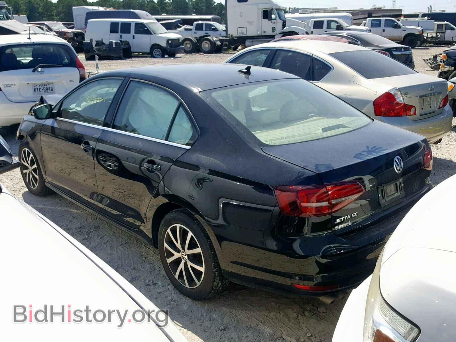 2017 VOLKSWAGEN JETTA - VIN: 3VWDB7AJ8HM351787 - Фото 3