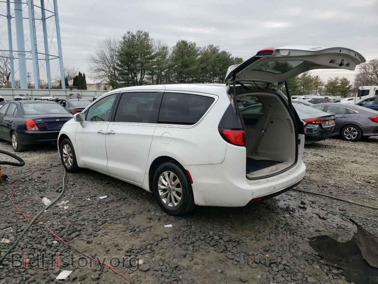 2019 CHRYSLER PACIFICA - VIN: 2C4RC1FG1KR548770 - Photo 2