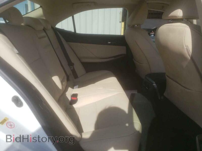 2014 Lexus IS (VIN JTHCF1D20E5002045) — фото 6 из 10