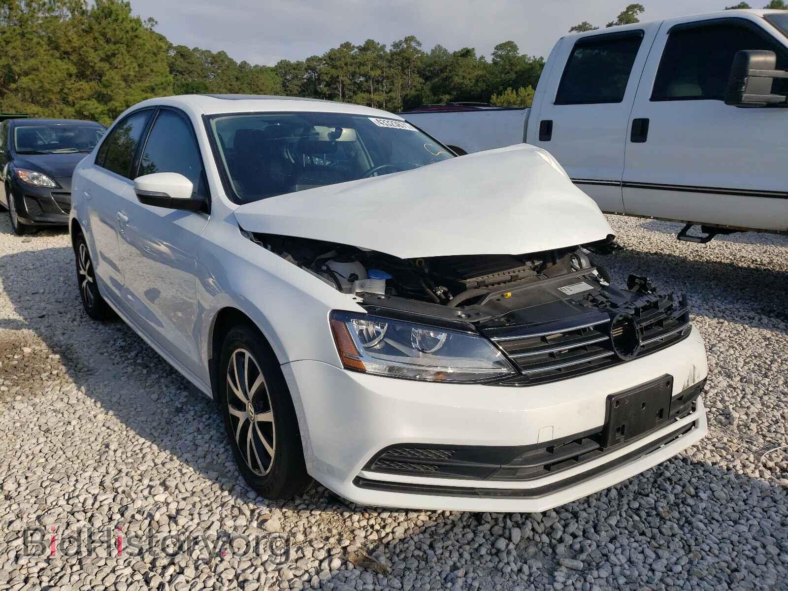 Фотография 3VWDB7AJ0HM332084 - VOLKSWAGEN JETTA 2017