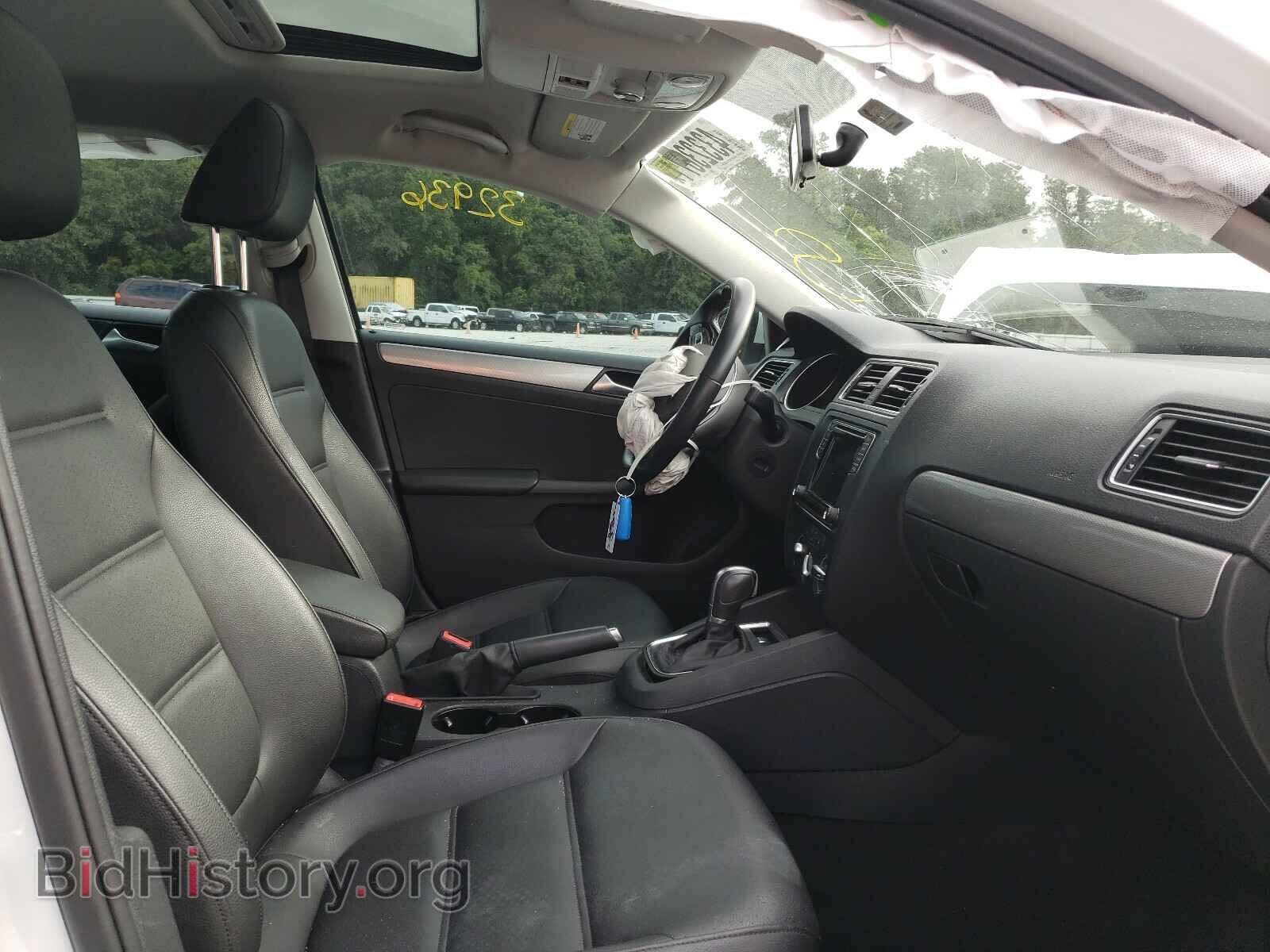 2017 VOLKSWAGEN JETTA - VIN: 3VWDB7AJ0HM332084 - Фото 5