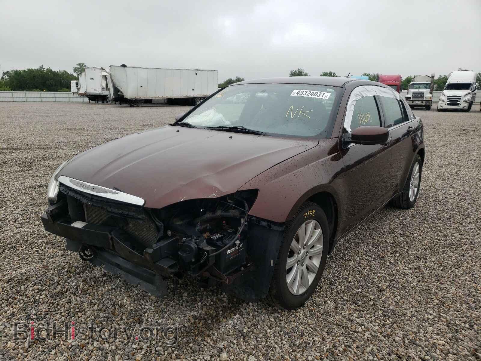 2013 CHRYSLER 200 - VIN: 1C3CCBBB2DN599835 - Фото 2
