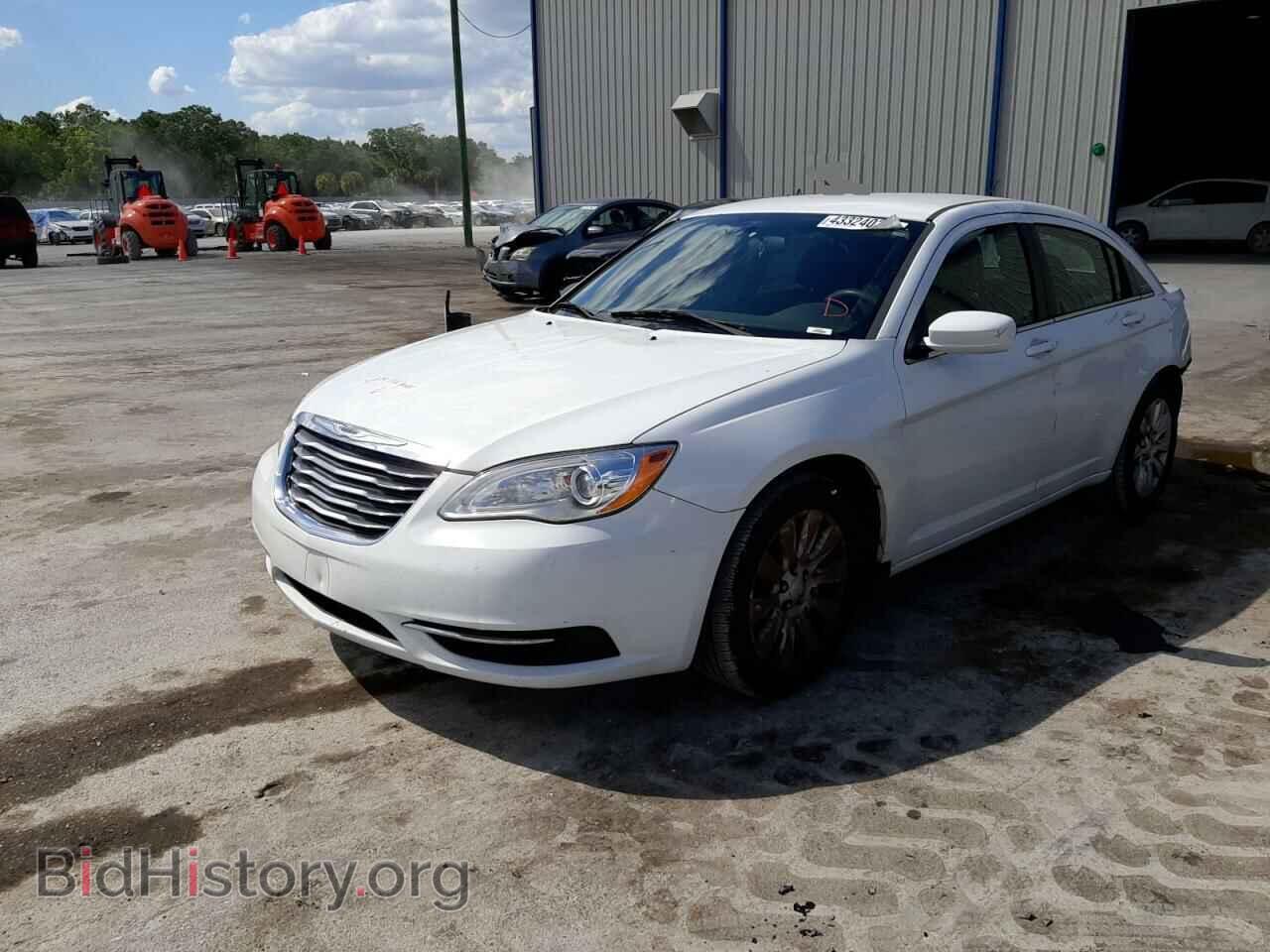 2014 CHRYSLER 200 - VIN: 1C3CCBABXEN143262 - Фото 2