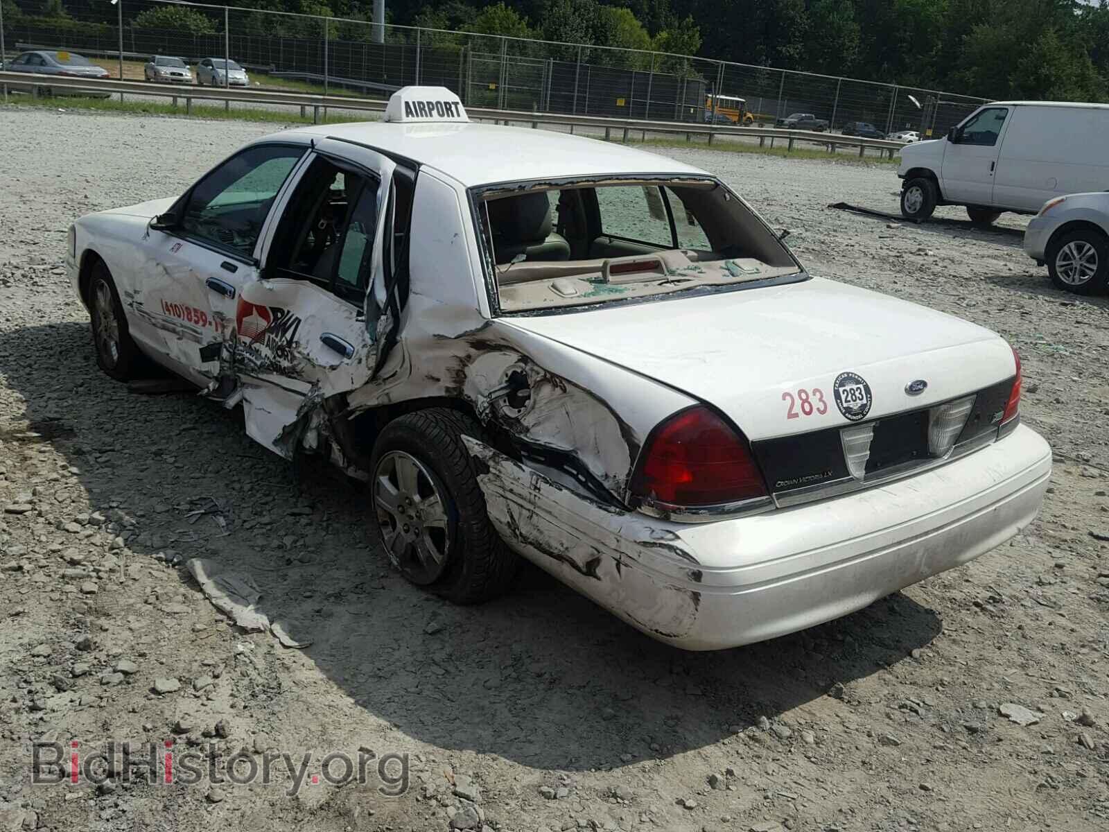 2011 FORD CROWN VIC - VIN: 2FABP7EV8BX158467 - Фото 3