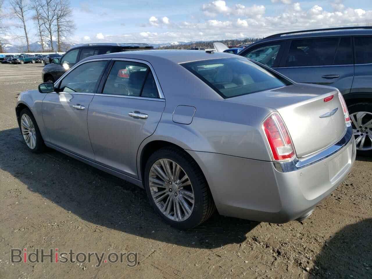 2011 CHRYSLER 300 - VIN: 2C3CA6CT7BH531394 - Фото 2