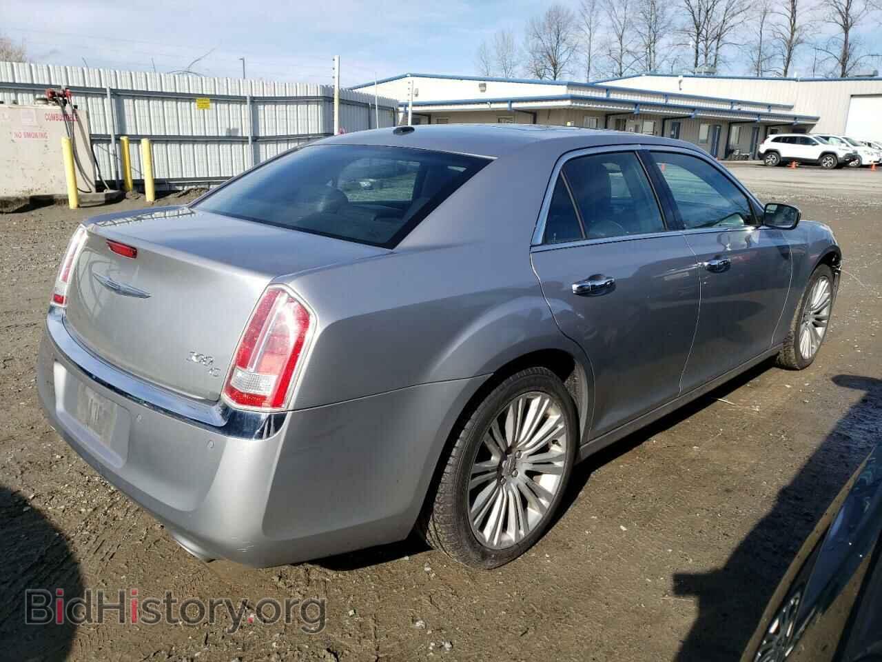 2011 CHRYSLER 300 - VIN: 2C3CA6CT7BH531394 - Фото 3