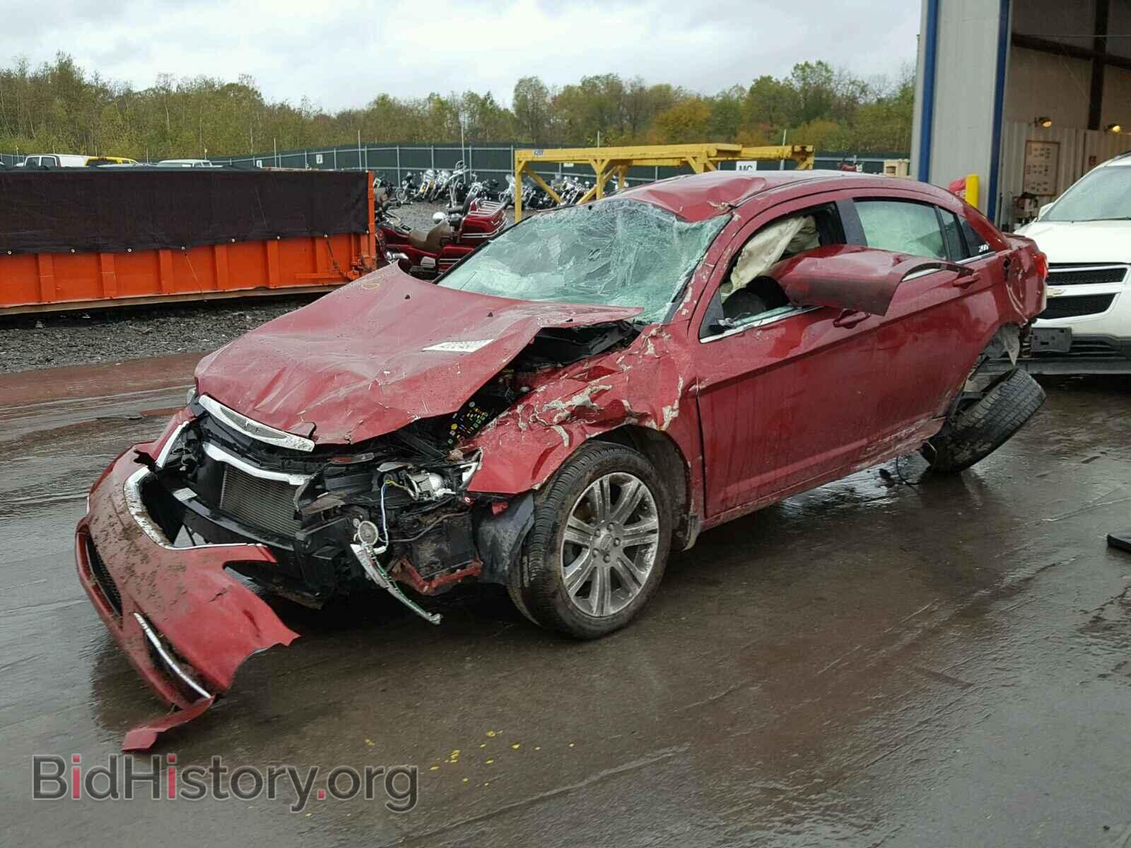 2013 CHRYSLER 200 - VIN: 1C3CCBBB1DN735128 - Photo 2