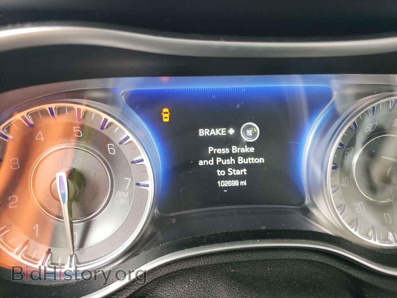 2016 CHRYSLER 300 - VIN: 2C3CCAEG9GH273383 - Фото 8