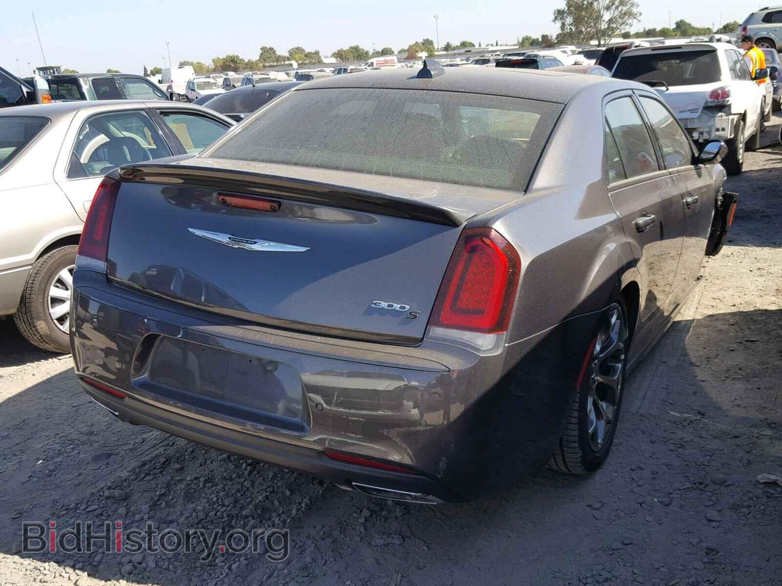 2018 CHRYSLER 300 - VIN: 2C3CCABG3JH274766 - Фото 4