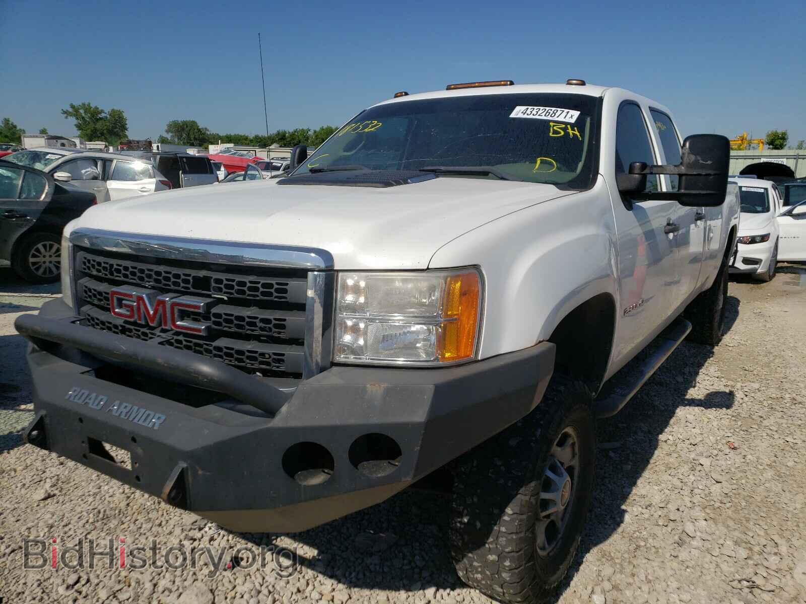 2011 GMC SIERRA - VIN: 1GT12ZC88BF181532 - Фото 2