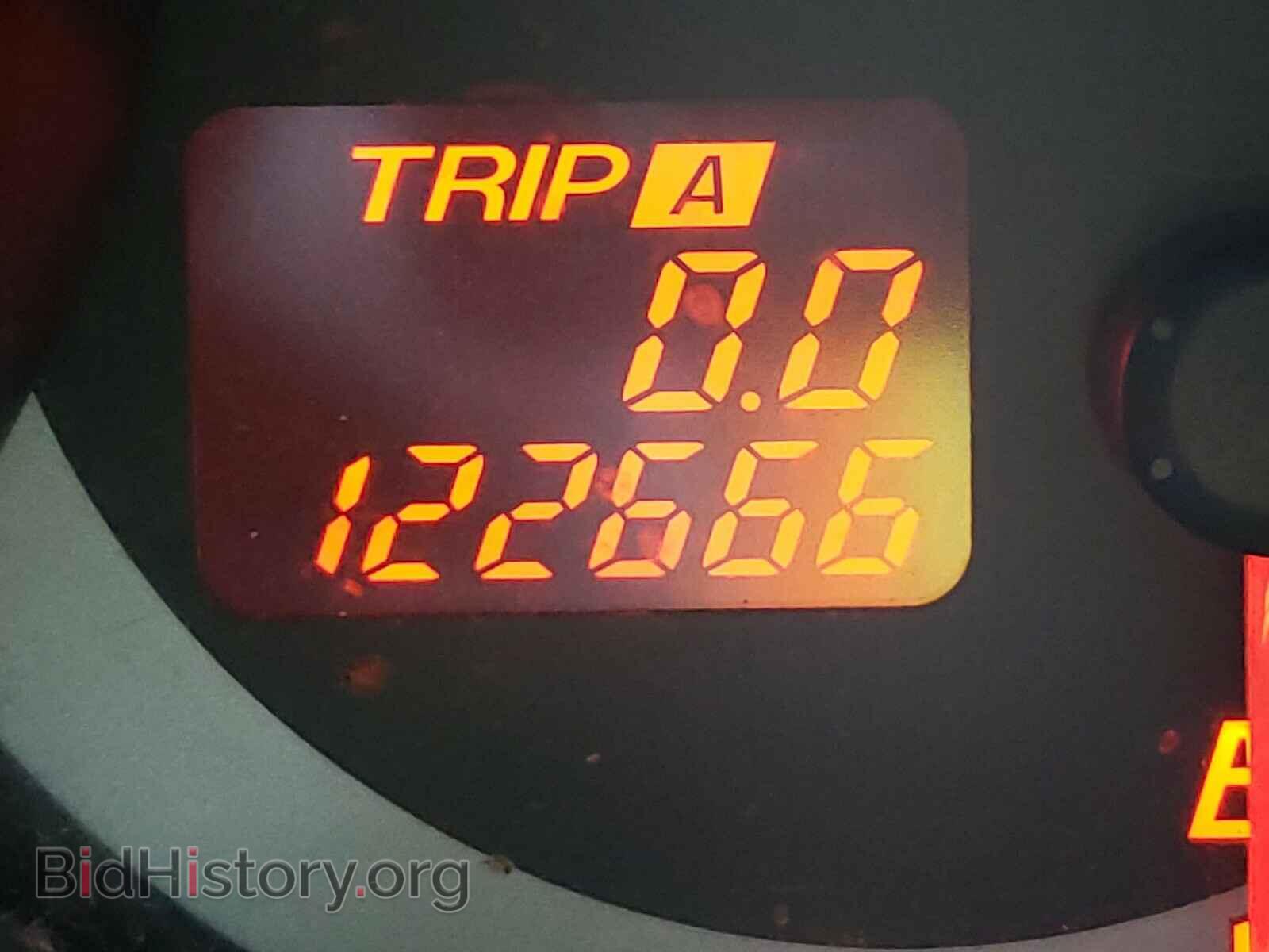 2008 MAZDA 3 - VIN: JM1BK324681785876 - Photo 8