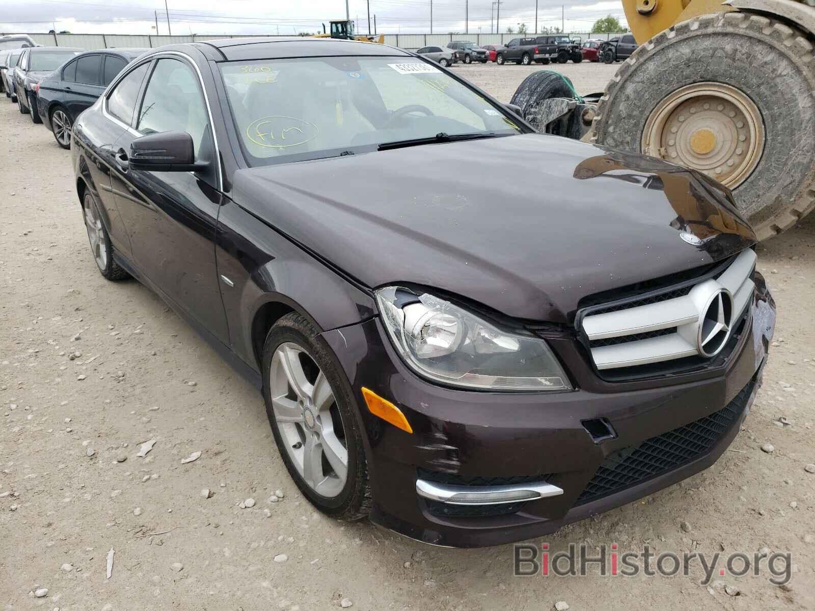 Photo WDDGJ4HB8CF912505 - MERCEDES-BENZ C CLASS 2012