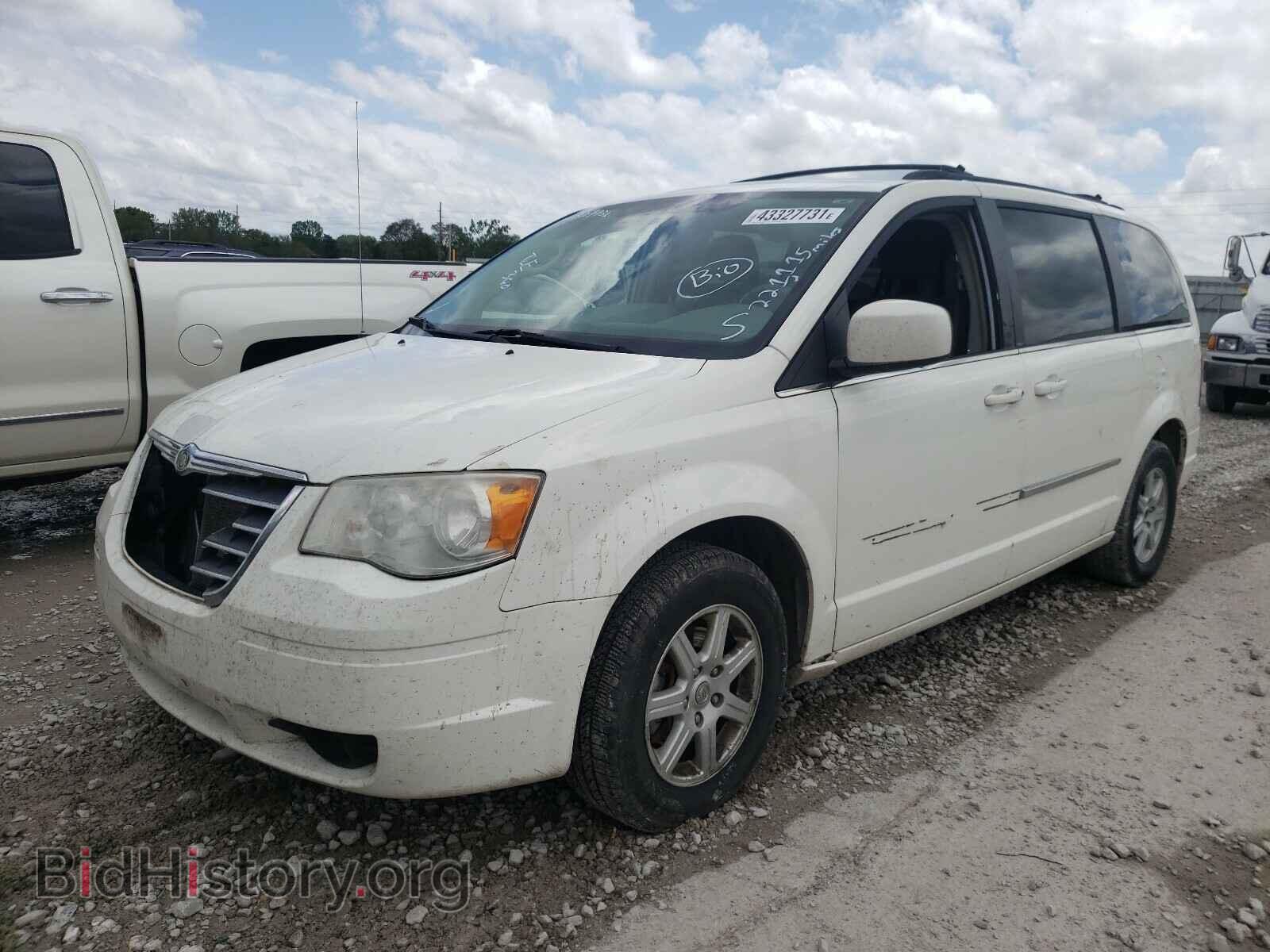 2010 CHRYSLER MINIVAN - VIN: 2A4RR5D10AR103370 - Фото 2