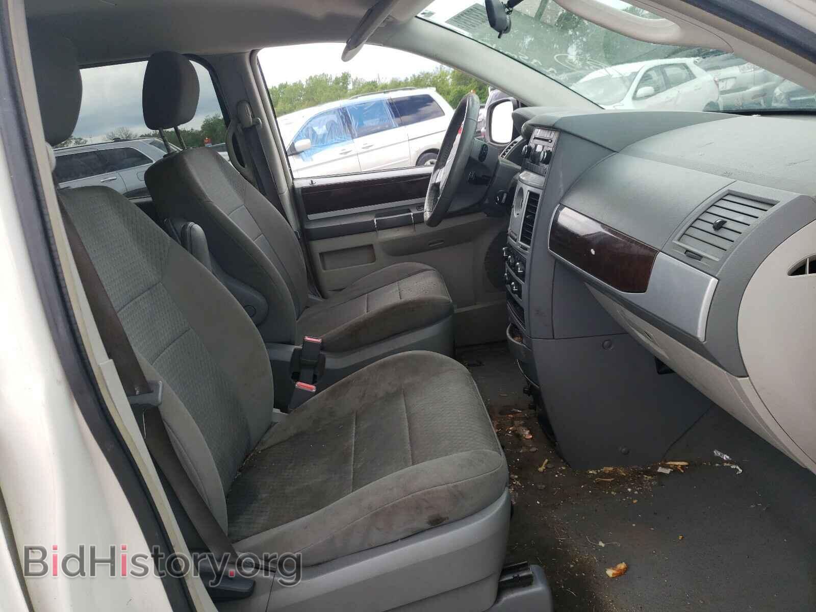 2010 CHRYSLER MINIVAN - VIN: 2A4RR5D10AR103370 - Фото 5