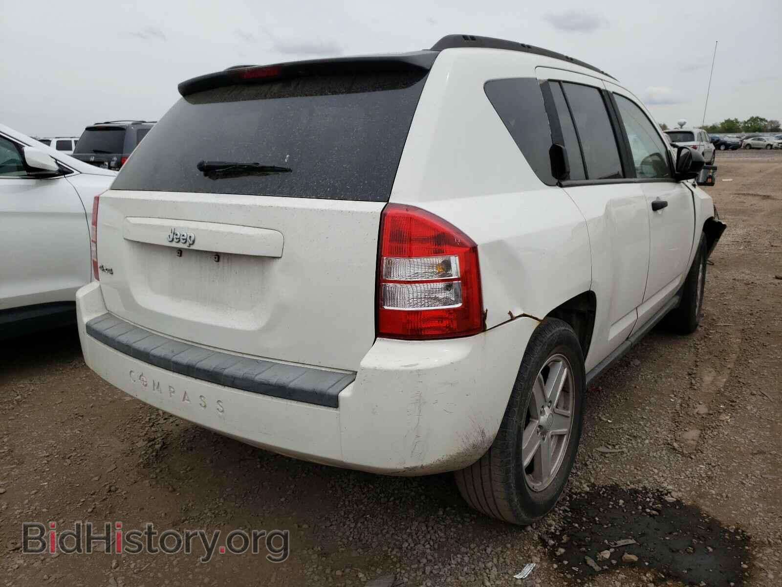 2007 JEEP COMPASS - VIN: 1J8FF47W37D204037 - Фото 4