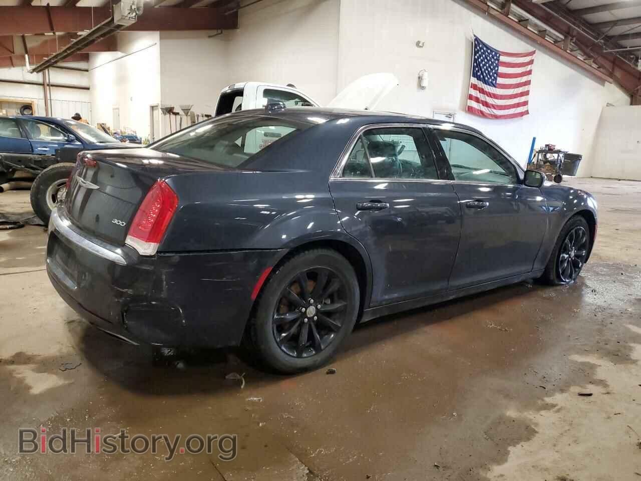 2016 CHRYSLER 300 - VIN: 2C3CCARG4GH358464 - Фото 3