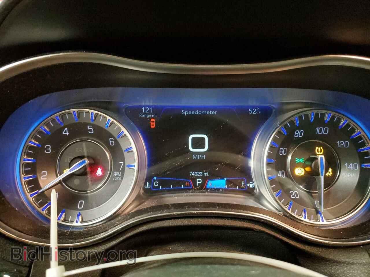 2016 CHRYSLER 300 - VIN: 2C3CCARG4GH358464 - Фото 9