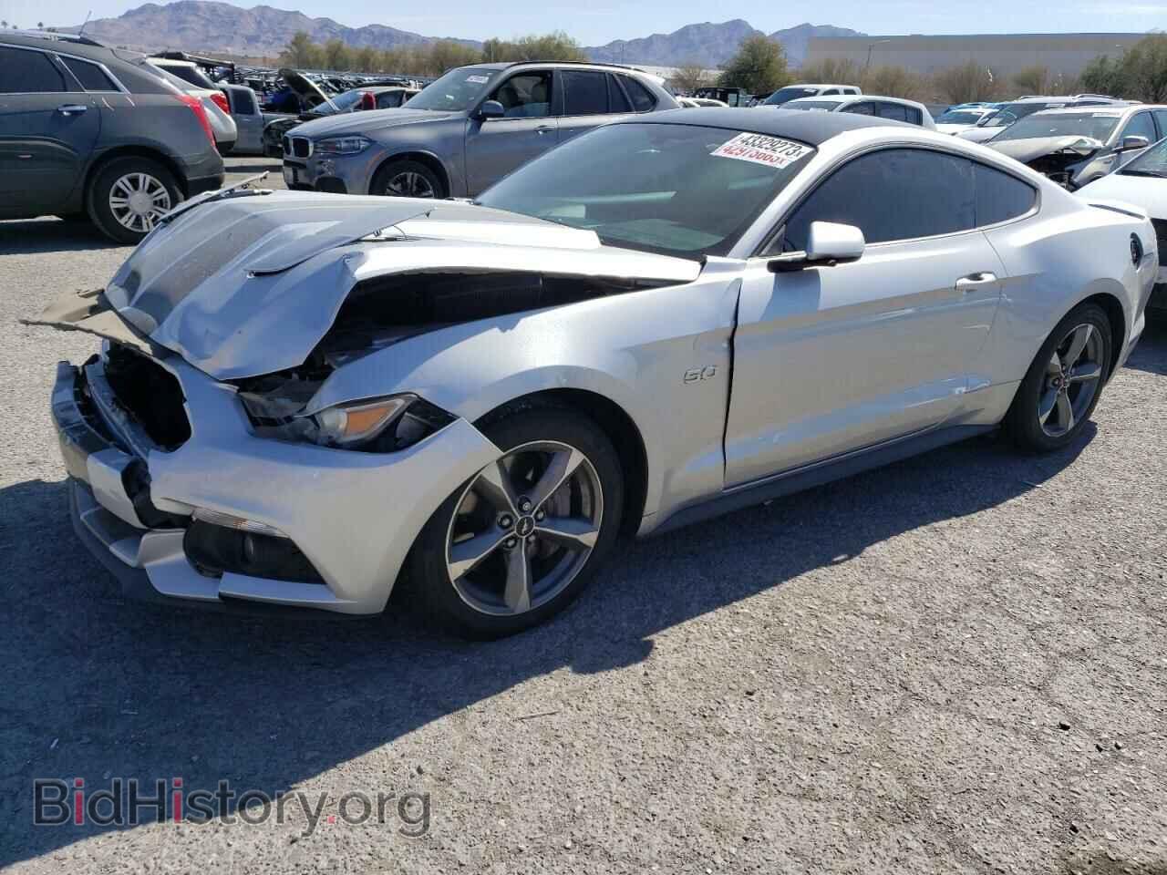 Photo 1FA6P8CF8H5266570 - FORD MUSTANG 2017