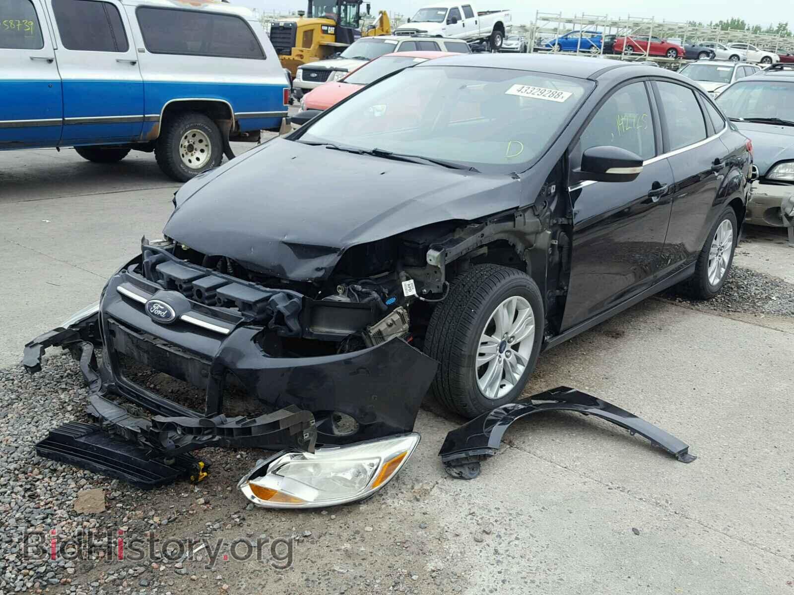 2012 Ford FOCUS (VIN 1FAHP3H21CL357346) — photo 2 of 10