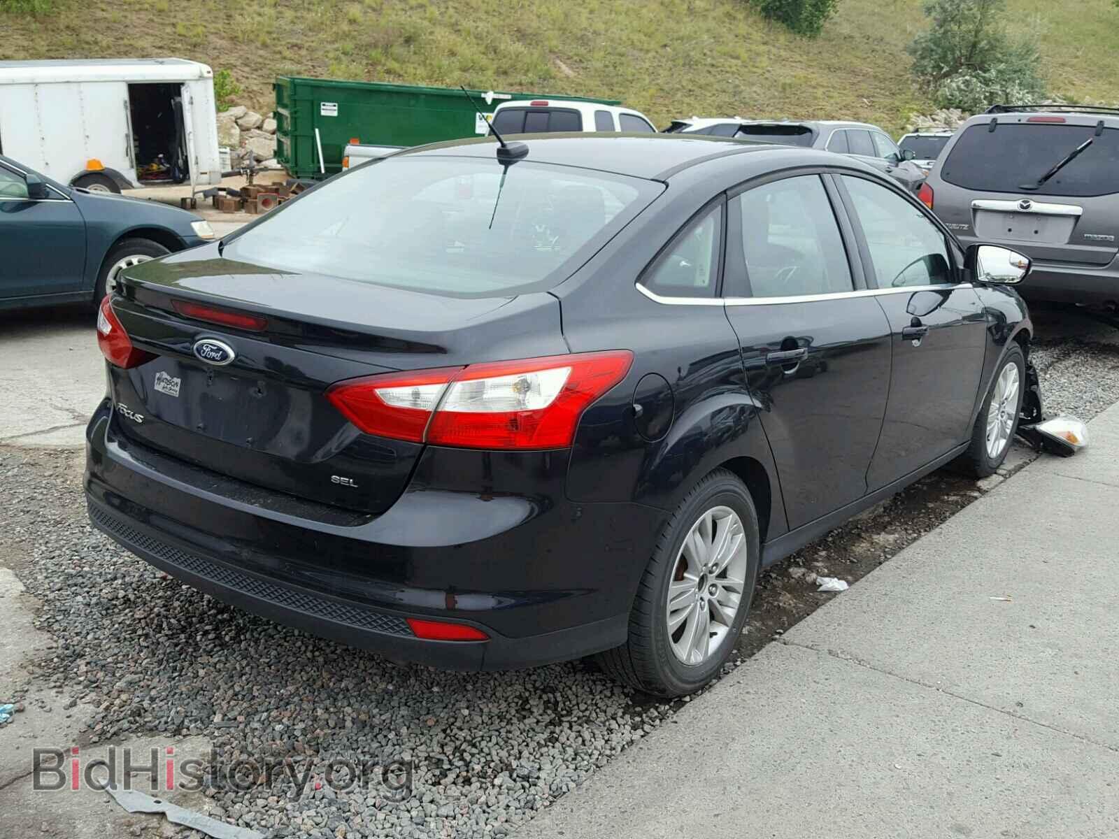 2012 Ford FOCUS (VIN 1FAHP3H21CL357346) — photo 4 of 10